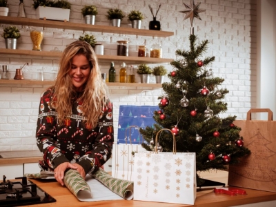 Zabaleno s láskou: Vytvořte vánoční atmosféru s vánočními dárkovými taškami